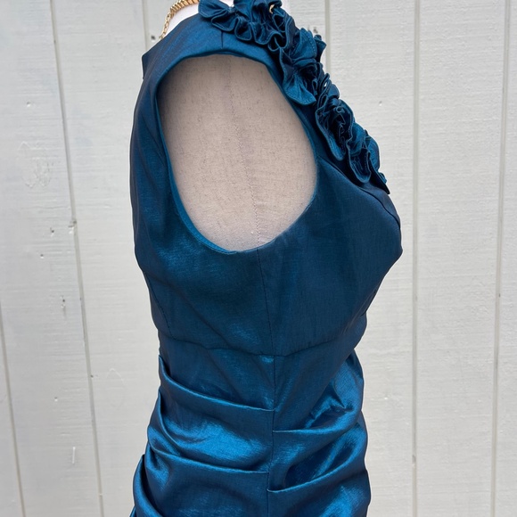 London Style Nights Metallic Iridescent Blue Cocktail Dress Size 10 - Picture 3 of 9